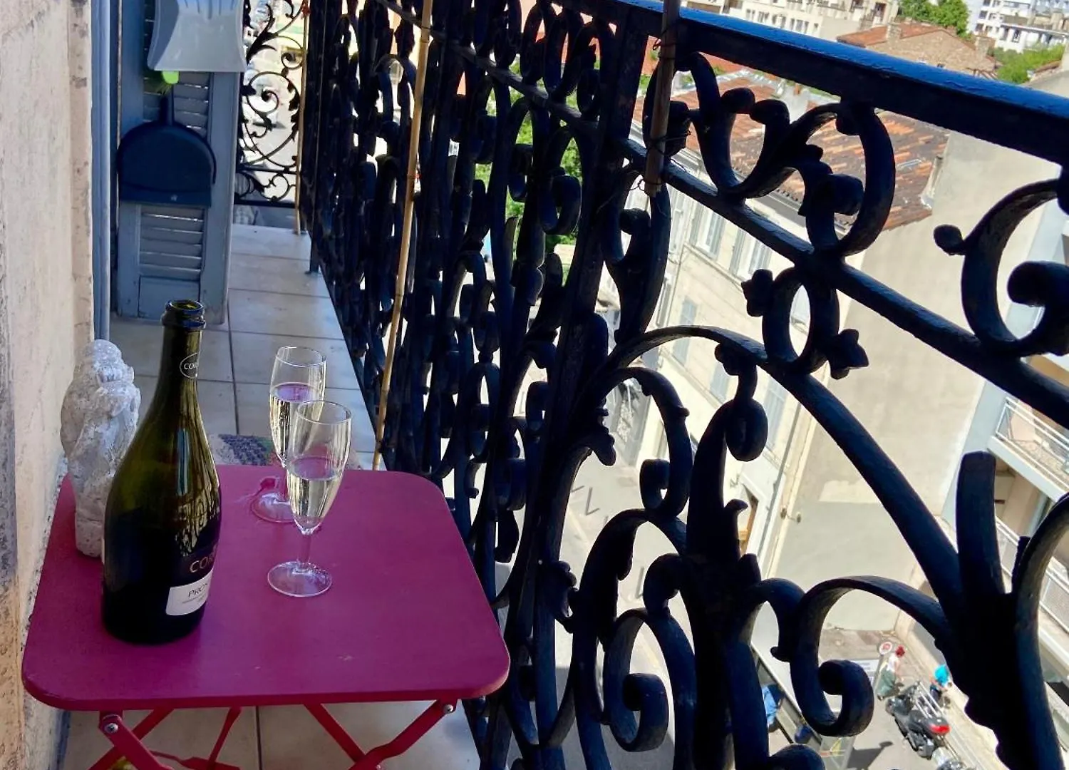 Logis Confortable - Accueillant Marseilles 0*,  Frankrijk